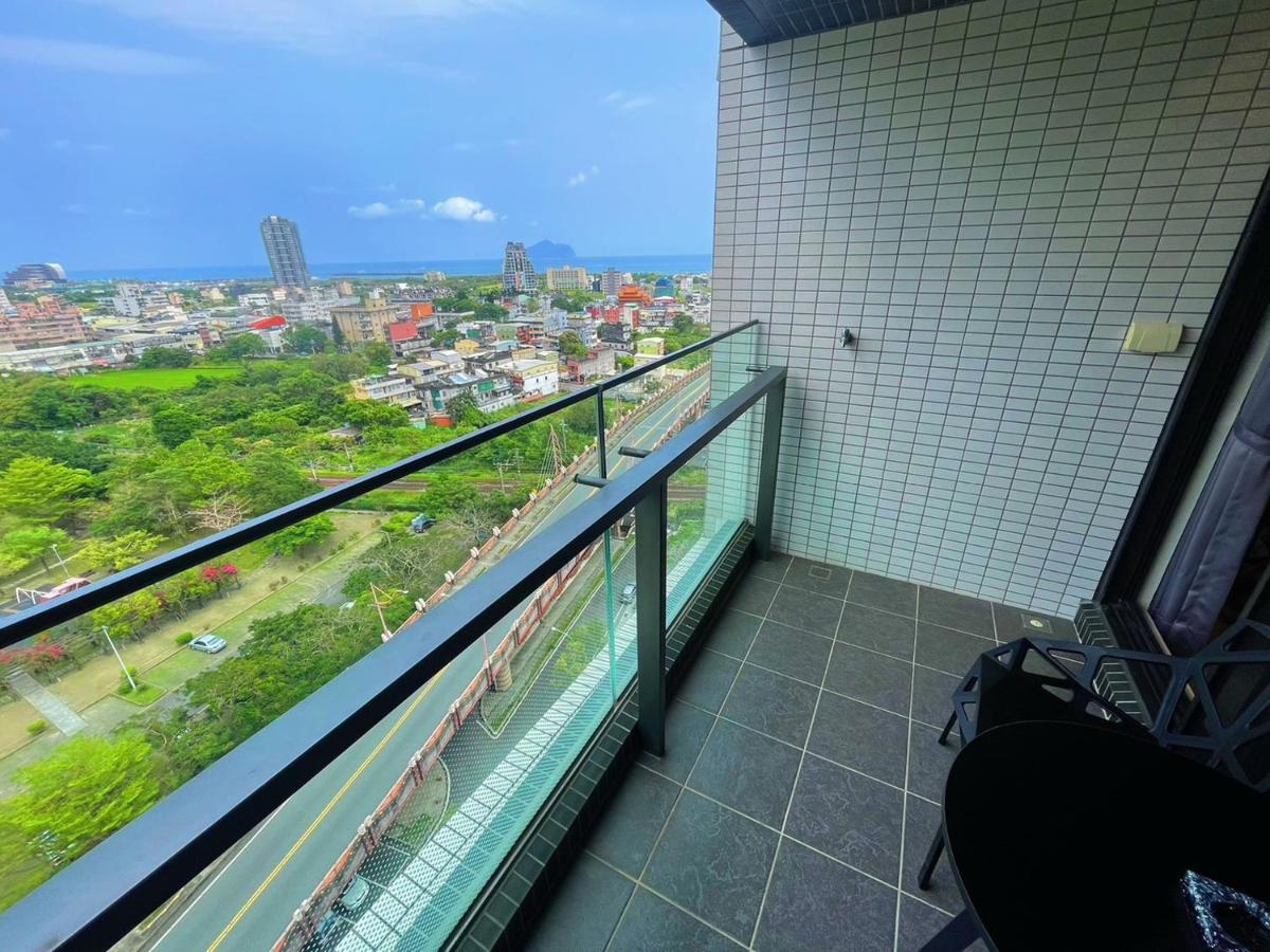 Appartement Toucheng Happyhouse頭城黑皮家 附早餐 Extérieur photo
